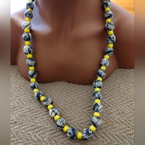 SALE: Pre-Owned Fabric Costume Jewelry Necklace